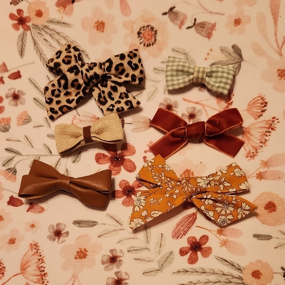 Assorted Bow Hair Clips Set for Kids - Picture 1 of 2
